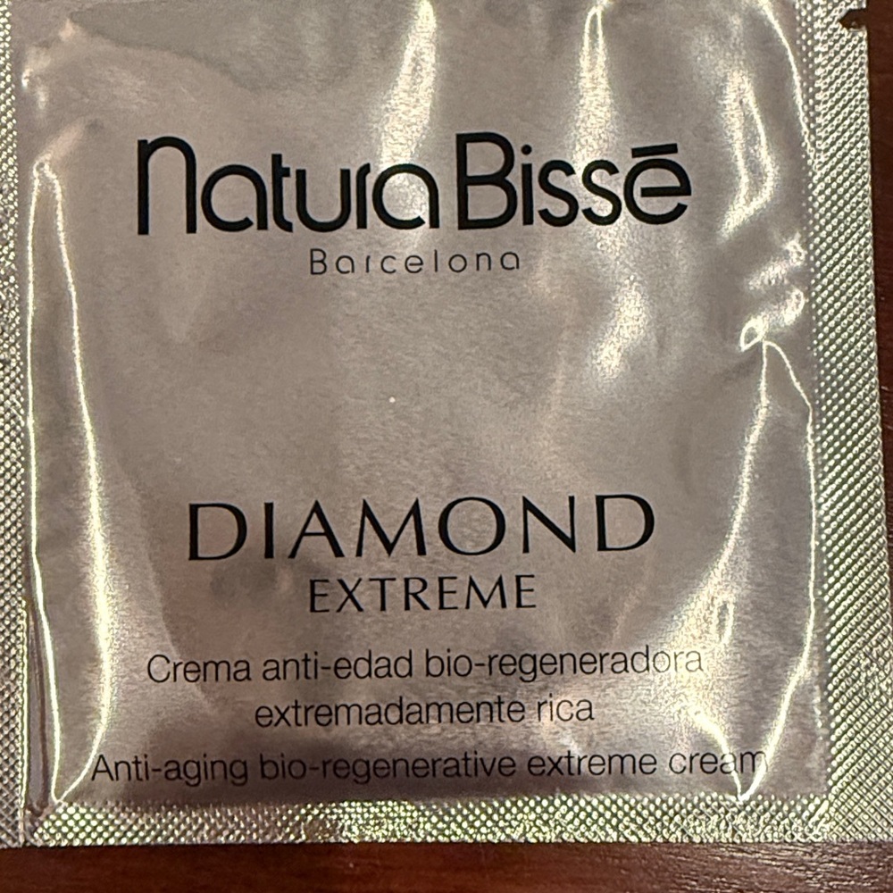 Natura Bisse Diamond EXTREME and Diamond EXTREME MASK - Picture 3 of 5